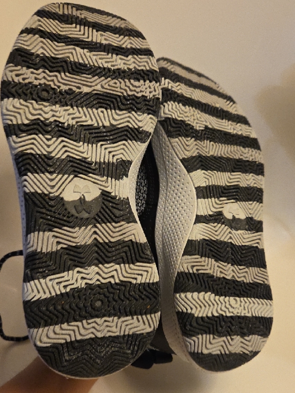 Kids Under Armour Kids Black & Gray High-Top Sneakers - Picture 13 of 17